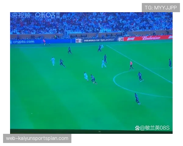 越位线判定关键：以最后一名防守队员身体最近点为准